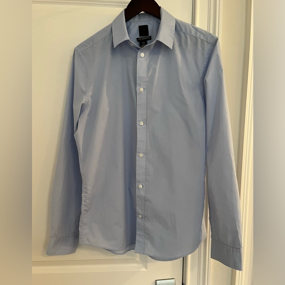 H&M men’s slim fit long sleeve shirt Sz. M light blue
